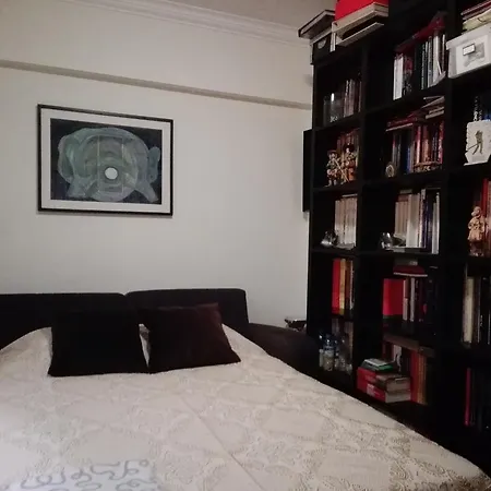 Spacious Flat Campo De Ourique Lisbon