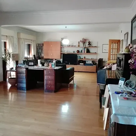 Spacious Flat Campo De Ourique * Lisbon