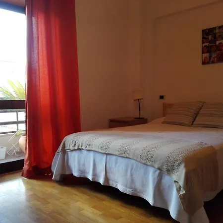 Spacious Flat Campo De Ourique