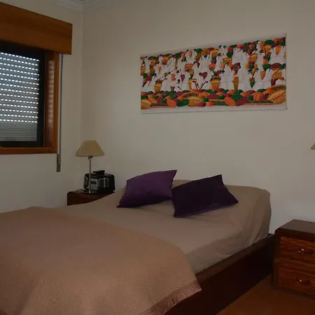 Spacious Flat Campo De Ourique Apartment
